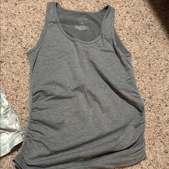 Maternity tops - Picture 3 of 3